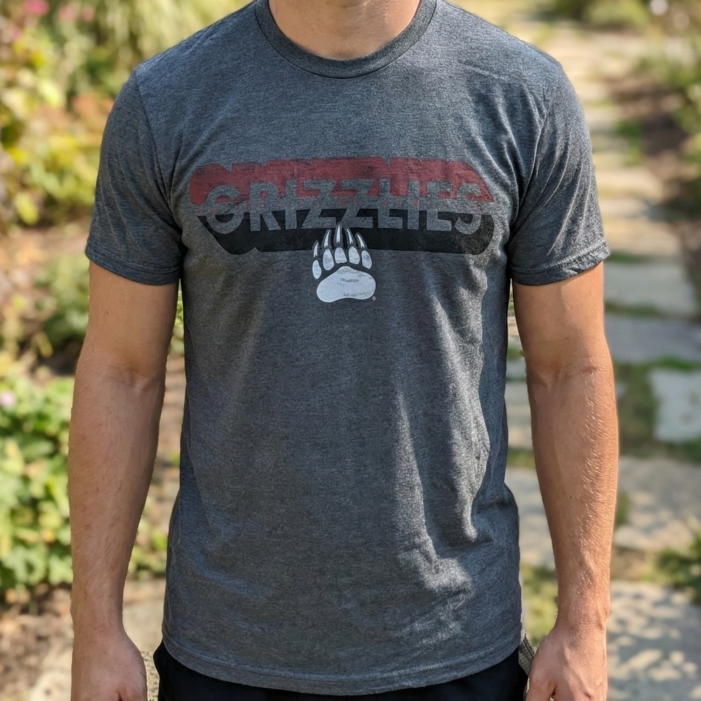 Rivalry Threads University of Montana Grizzlies T-Shirt Gray Mens Athletic Fit